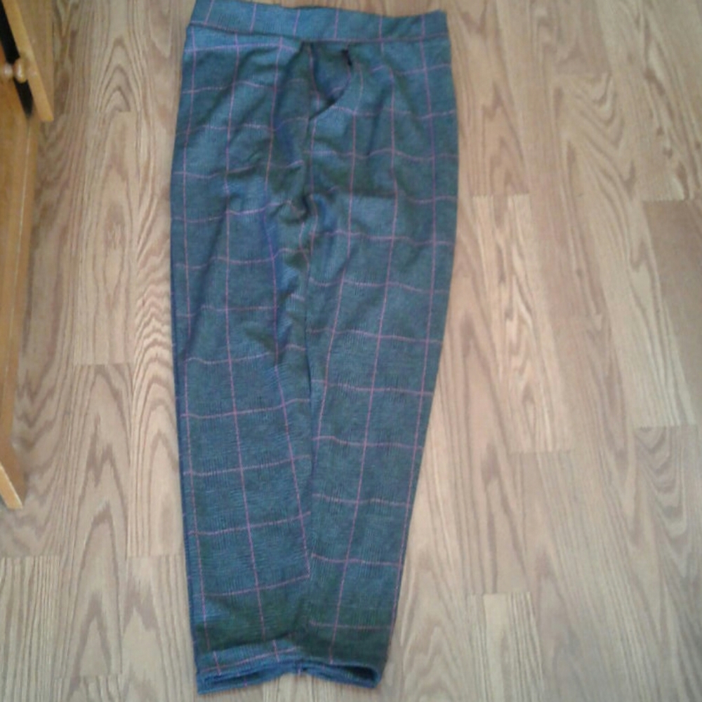 Terra & Sky Plus Size  Plaid Stretch Pant - Picture 5 of 7